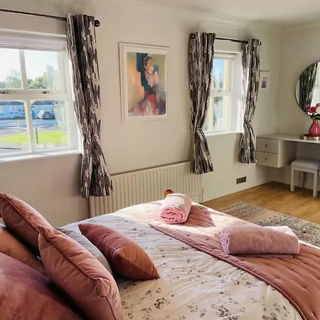 Jasmine At The Quay 韦斯特波特